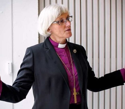 Leiterin der schwedischen Kirche, Erzbischöfin Antje Jackelén – ihr gewähltes Motto bei Amtseinführung war: "Allahu Akbar".
