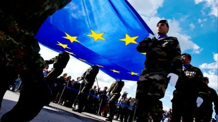 Der ungarische Ministerpräsident Viktor Orbán sieht die NATO und die EU in der Phase der Vorbereitung auf den Krieg mit Russland.