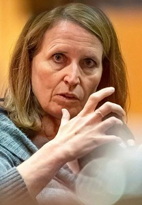Ann-Katrin Müller.