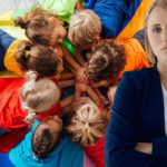 Die familienpolitische Sprecherin der AfD-Fraktion im Niedersächsischen Landtag, Vanessa Behrendt (r.), hat bereits letztes Jahr einen Fall von Kindeswohlgefährdung in einer Kindertagesstätte der Arbeiterwohlfahrt in Hannover publik gemacht.