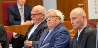 Das Landgericht Bonn hat am Montag das Cum-Ex-Strafverfahren gegen den Hamburger Warburg-Banker Christian Olearius eingestellt.