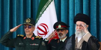 Irans oberster geistlicher Führer Ajatollah Ali Chamenei und seine Militärs befinden sich in einer strategischen Pause vor einem möglichen Angriff auf Israel.