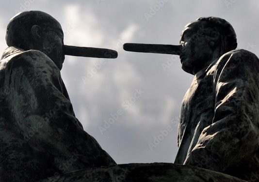 Bronzefiguren „Die Lügner“ von Nicolas Dings in Osnabrück (Symbolbild).