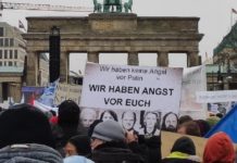 Friedensdemo am 25. Februar 2023 in Berlin.