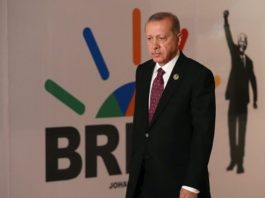 Erdogan will in die BRICS-Staatengruppe aufgenommen werden. Die Türkei wäre das erste NATO-Land in der von Russland und China dominierten Vereinigung für aufstrebende Schwellenländer.