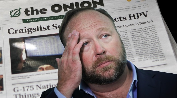 Satireseite „The Onion“ ersteigert Alex Jones‘ Plattform „Infowars“