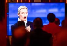 Hat bei den Zuschauern durch eine souveräne Performance gepunktet: Alice Weidel beim "RTL-Quadrell" am Sonntagabend.