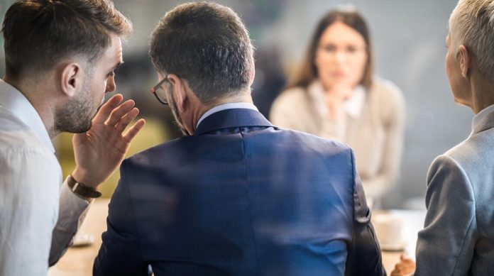 Hier ist die erfolgversprechendste, praxisnahe Anleitung, wie Sie durch eine Art Gelddruckmaschine im Bereich 