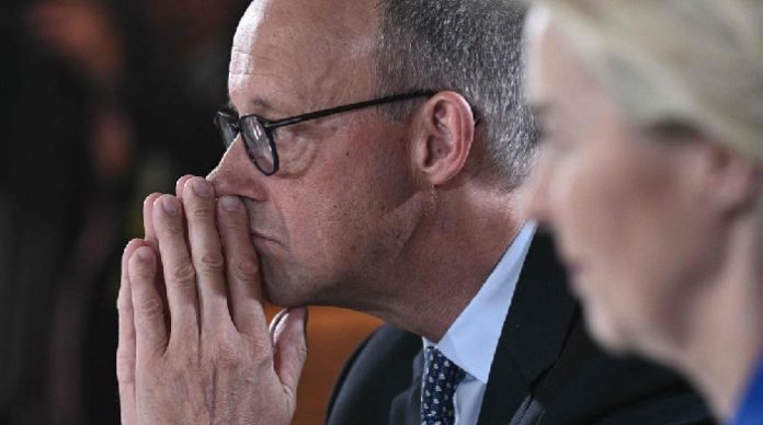 Mit der heftig geschürten Hysterie vor einem russischen Angriffskrieg gegen die NATO haben sich Merz und von der Leyen völlig abhängig vom erpresserischen Willen der USA gemacht.