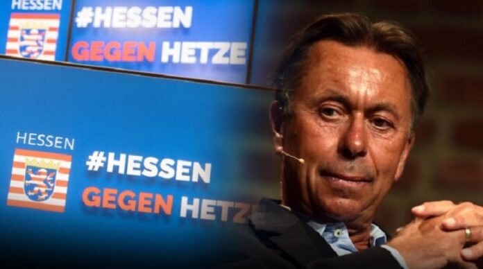 Erst kürzlich traf eine Hausdurchsuchung den Medienwissenschaftler Norbert Bolz wegen einem zynischen Kommentar zu einem Artikel der 