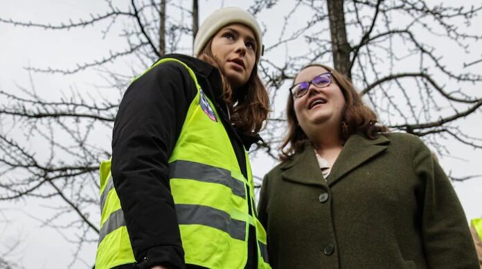 Millionen-Erbin Luisa Neubauer und Ricarda 