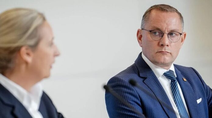 Die meisten Deutschen wollen keinen Krieg mit Russland. Sie haben deswegen kein Problem mit Politikern, die das Gespräch mit Russland suchen, nicht aber die Feindschaft.
