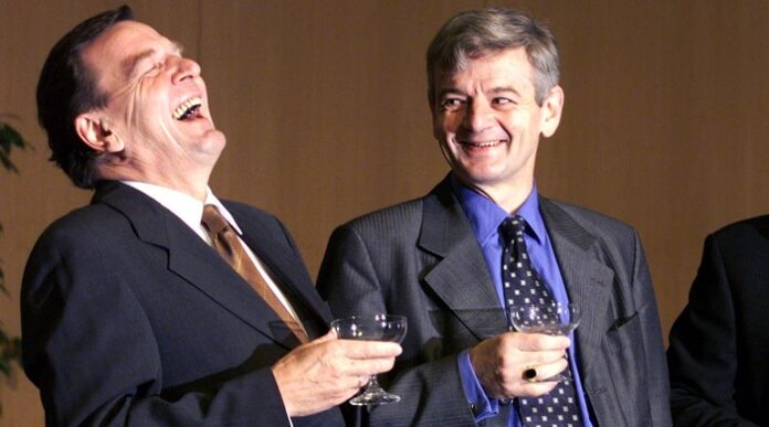 Die Grundlagen für die desaströse Energiewende wurden bereits während der rotgrünen Chaosjahre unter Gerhard Schröder und Joschka Fischer (1998 bis 2005) gelegt.