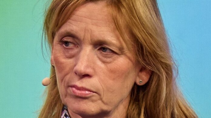 Bildungsministerin Karin Prien (CDU) wirft den alternativen Medien vor, zur 
