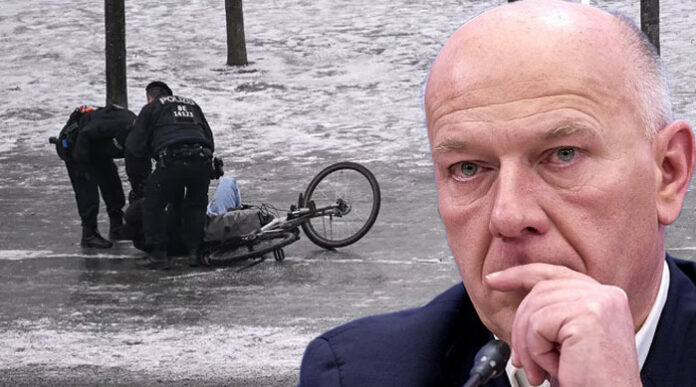 Berlins Regerender Bürgermeister Kai Wegner (CDU) steht derzeit einer Phalanx der beiden Hauptfeinde einer geordneten urbanen Funktionalität gegenüber: dem Winter und der SPD.