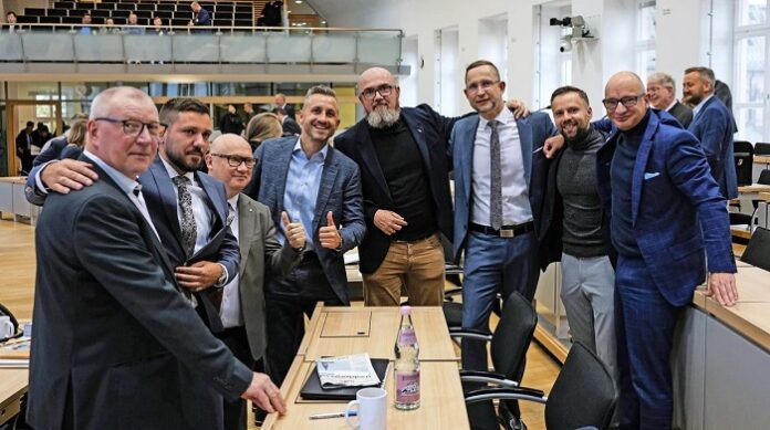 Die unerquicklichen Vorgänge in der AfD von Sachsen-Anhalt wären kaum zum Skandal in den Medien geeignet, wenn sie nicht ausgerechnet in der bei den Wahlen im Herbst so aussichtsreichen AfD stattfinden würden.
