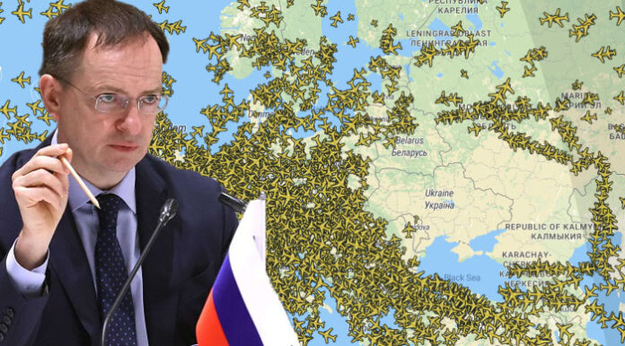 Die von Chefunterhändler Wladimir Medinski (Foto) angeführte russische Delegation musste für die Anreise zu den Ukraine-Friedensgesprächen in Genf einen mehrstündigen Umweg nehmen, weil Deutschland der russischen Maschine des Typs Il-96 die Überflugrechte verweigerte. 