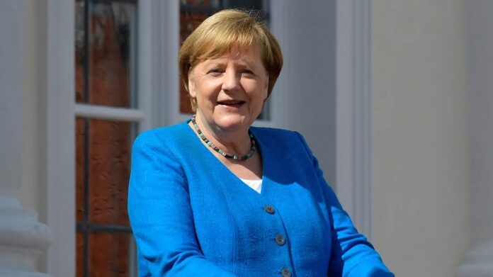 Angela Merkel hat sich zu Mutmaßungen geäußert, sie könne für das Amt des Bundespräsidenten im kommenden Jahr ins Spiel gebracht werden. 