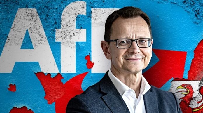 „Die AfD darf nicht in Regierungsverantwortung kommen, demokratische Parteien dürfen nicht mit der AfD koalieren, auf keiner Ebene“, sagt der ehemalige Präsident des brandenburgischen Verfassungsschutzes, Jörg Müller.