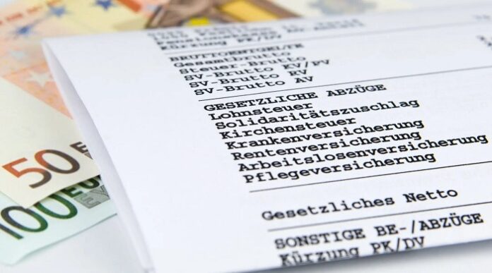 Deutschland hat die zweithöchste Last an Steuern und Abgaben für Arbeitnehmer weltweit. Noch schlechter steht nur Belgien da.