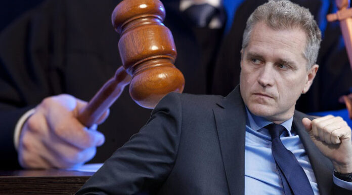 Mehr als 11.000 Euro soll AfD-Europapolitiker Petr Bystron bezahlen, wenn es nach der Staatsanwaltschaft geht. Am 7. Mai findet seine Berufungsverhandlung vor dem Landgericht München statt,