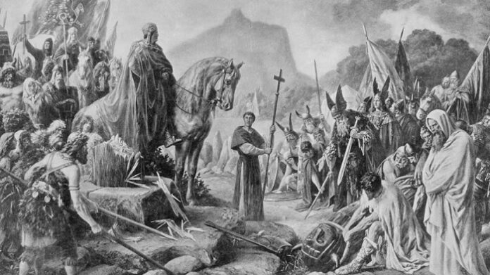 Sein Kampf gegen die Sachsen gilt als erster Missionskrieg: Auf Geheiß von Karl dem Großen zerstörten die Franken deren Heiligtum, die Irminsul oder Irminsäule (Darstellung aus dem 19. Jahrhundert).