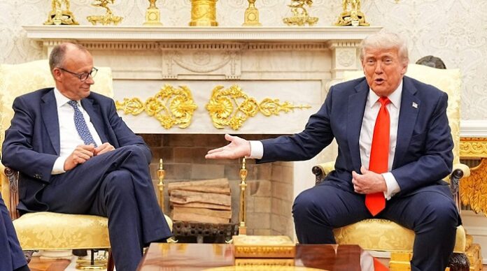 Bilder sagen manchmal mehr als 1000 Worte: Bundeskanzler Friedrich Merz mit US-Präsident Donald Trump im Weißen Haus im Juni 2025.
