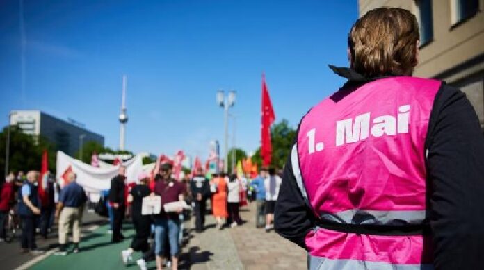 Auf die Straße drängt es an diesem 1. Mai bislang kaum einen - der 1. Mai 2027 wird interessanter.