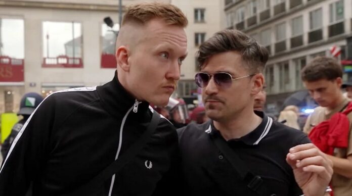 Die Bundespolizei hat dem Bundessprecher der Identitären Bewegung Deutschland, Maximilian Märkl (l.), die Ausreise nach Porto untersagt. Märkl wollte dort an einem „Remigrationsgipfel“ - unter anderem mit Martin Sellner (r.) - teilnehmen.