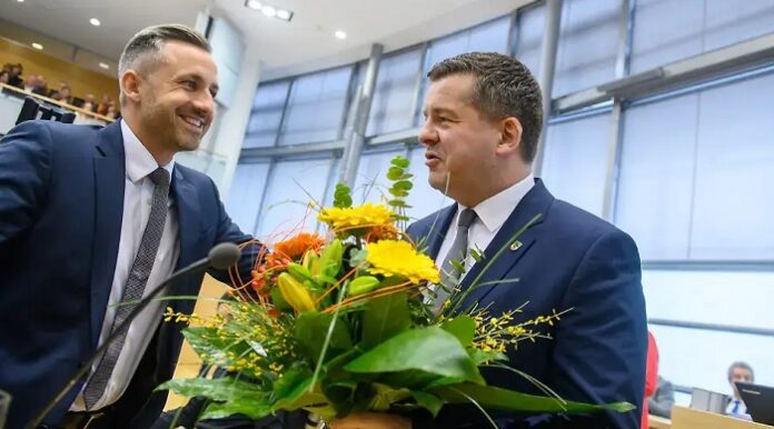 Sven Schulze (r.) will sich unabhängig vom Wahlergebnis in Sachsen-Anhalt zum Ministerpräsidenten wählen lassen: „Wenn es um Sven Schulze geht, dann ist das die Nummer eins für die Menschen im Land“, sagt er über sich selbst.