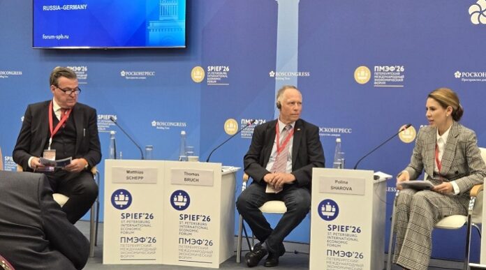 Führende deutsche Wirtschaftsvertreter auf dem 29. SPIEF in St. Peterburg, über die die Presse hergefallen ist, vor allem über den Globus-Inhaber Thomas Bruch (Bildmitte).