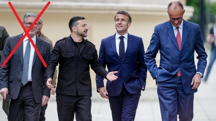 Da warens nur noch Drei: Keir Starmer ist der erste des unseligen Quartetts aus Kriegstreibern in London, Paris, Berlin und Kiew, der die politische Bühne verlässt.